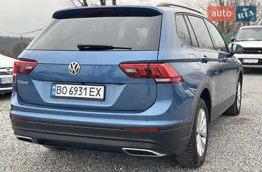 Внедорожник / Кроссовер Volkswagen Tiguan 2018 в 