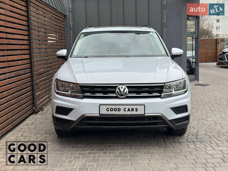 Внедорожник / Кроссовер Volkswagen Tiguan 2018 в 