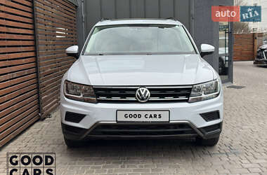 Внедорожник / Кроссовер Volkswagen Tiguan 2018 в 