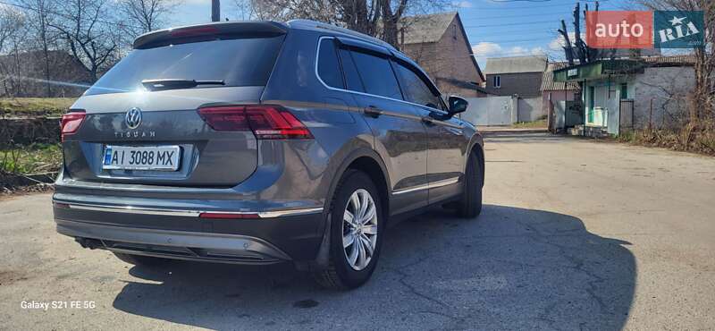 Внедорожник / Кроссовер Volkswagen Tiguan 2017 в Фастове