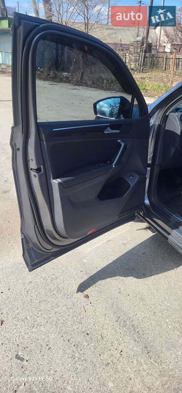 Внедорожник / Кроссовер Volkswagen Tiguan 2017 в Фастове