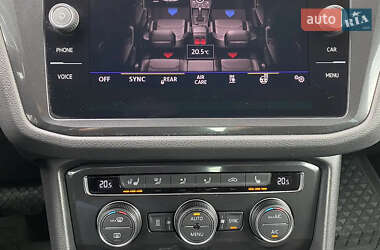 Внедорожник / Кроссовер Volkswagen Tiguan 2018 в 