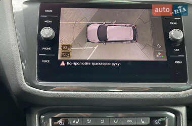 Внедорожник / Кроссовер Volkswagen Tiguan 2018 в 