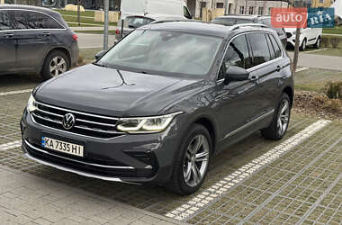 Позашляховик / Кросовер Volkswagen Tiguan 2021 в Львові