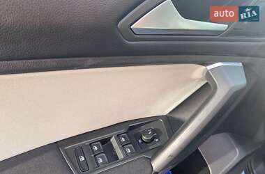 Позашляховик / Кросовер Volkswagen Tiguan 2018 в 