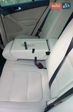 Внедорожник / Кроссовер Volkswagen Tiguan 2013 в 