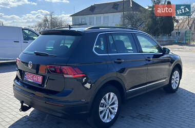 Внедорожник / Кроссовер Volkswagen Tiguan 2018 в 