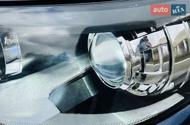 Внедорожник / Кроссовер Volkswagen Tiguan 2011 в 