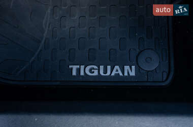 Позашляховик / Кросовер Volkswagen Tiguan 2018 в 