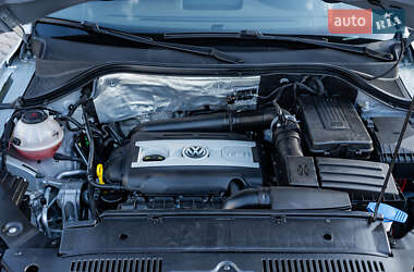 Позашляховик / Кросовер Volkswagen Tiguan 2018 в 
