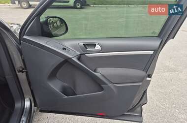 Внедорожник / Кроссовер Volkswagen Tiguan 2012 в 