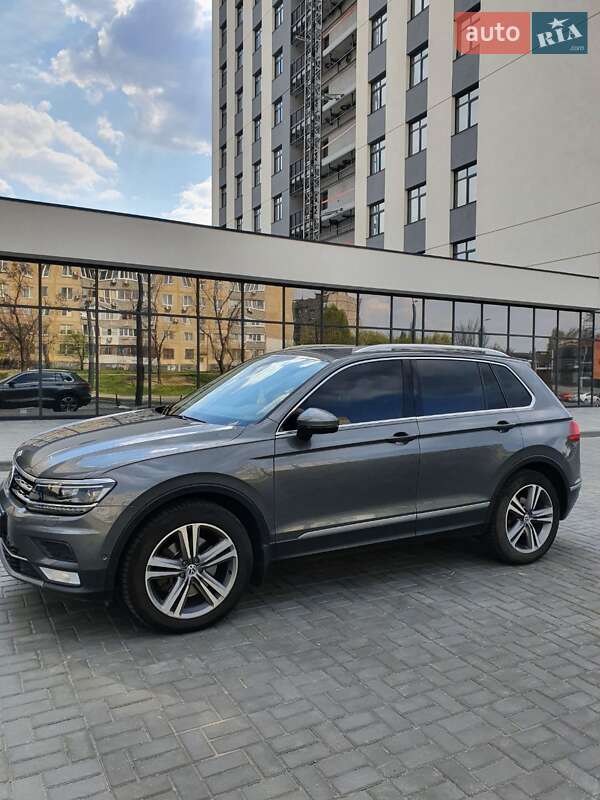 Внедорожник / Кроссовер Volkswagen Tiguan 2017 в Трускавце