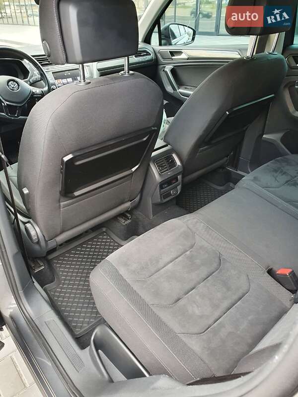 Внедорожник / Кроссовер Volkswagen Tiguan 2017 в Трускавце