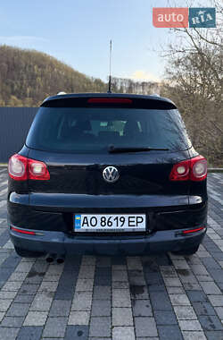Позашляховик / Кросовер Volkswagen Tiguan 2008 в 