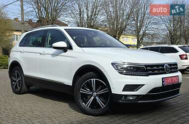 Внедорожник / Кроссовер Volkswagen Tiguan 2018 в 