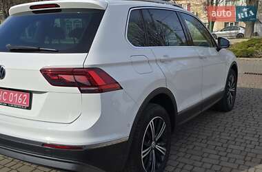 Внедорожник / Кроссовер Volkswagen Tiguan 2018 в 