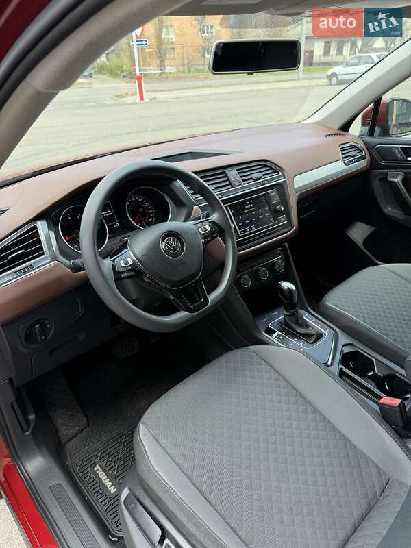 Позашляховик / Кросовер Volkswagen Tiguan 2017 в Черкасах