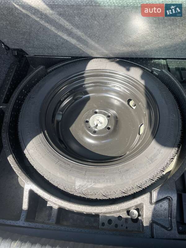 Внедорожник / Кроссовер Volkswagen Tiguan 2011 в Новомосковске фото 11 Внедорожник / Кроссовер Volkswagen Tiguan 2011 в Новомосковске