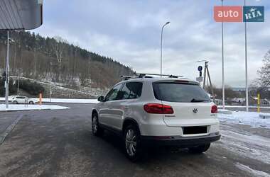 Позашляховик / Кросовер Volkswagen Tiguan 2014 в 