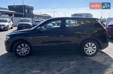 Внедорожник / Кроссовер Volkswagen Tiguan 2018 в 