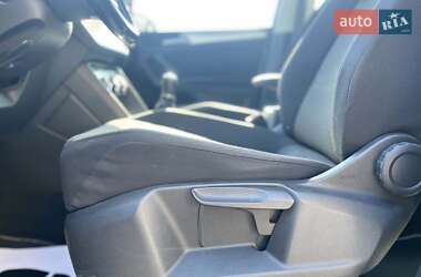 Внедорожник / Кроссовер Volkswagen Tiguan 2018 в 