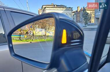 Внедорожник / Кроссовер Volkswagen Tiguan 2023 в 