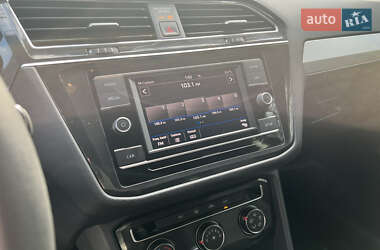 Внедорожник / Кроссовер Volkswagen Tiguan 2019 в 