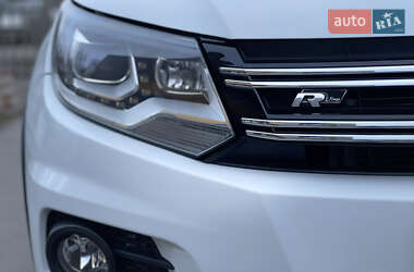 Внедорожник / Кроссовер Volkswagen Tiguan 2016 в 