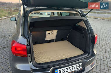 Позашляховик / Кросовер Volkswagen Tiguan 2012 в 