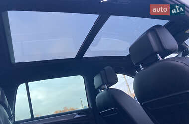 Внедорожник / Кроссовер Volkswagen Tiguan 2017 в 