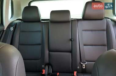 Позашляховик / Кросовер Volkswagen Tiguan 2016 в 