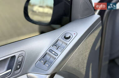 Внедорожник / Кроссовер Volkswagen Tiguan 2009 в 