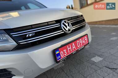 Позашляховик / Кросовер Volkswagen Tiguan 2012 в 