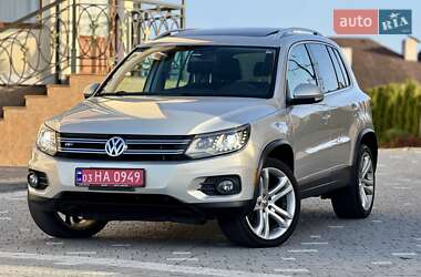 Позашляховик / Кросовер Volkswagen Tiguan 2012 в 