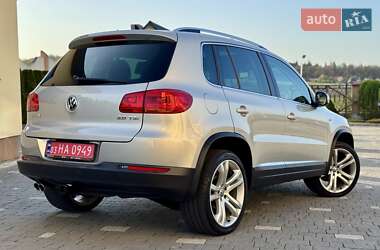 Позашляховик / Кросовер Volkswagen Tiguan 2012 в 
