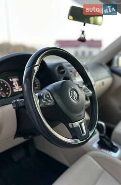 Внедорожник / Кроссовер Volkswagen Tiguan 2012 в 