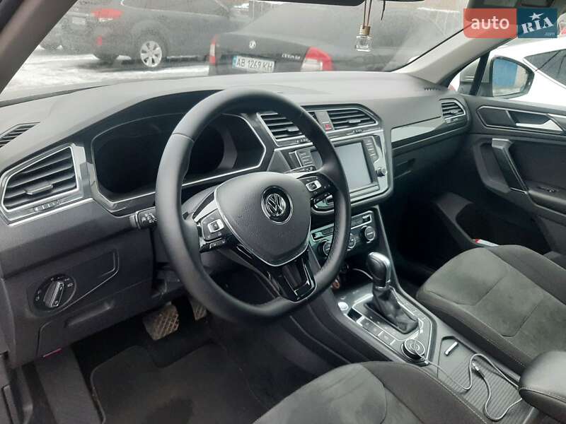 Внедорожник / Кроссовер Volkswagen Tiguan 2017 в Виннице фото 2 Внедорожник / Кроссовер Volkswagen Tiguan 2017 в Виннице