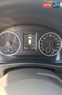 Позашляховик / Кросовер Volkswagen Tiguan 2012 в 