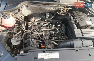 Позашляховик / Кросовер Volkswagen Tiguan 2012 в 