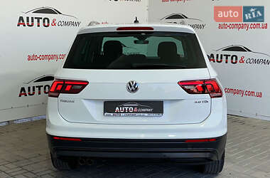 Внедорожник / Кроссовер Volkswagen Tiguan 2017 в 