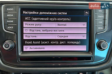 Внедорожник / Кроссовер Volkswagen Tiguan 2017 в 