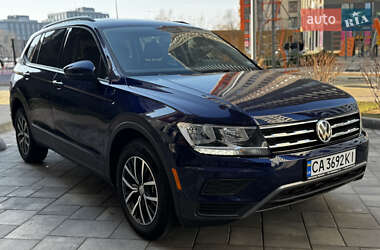 Внедорожник / Кроссовер Volkswagen Tiguan 2020 в 