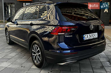 Внедорожник / Кроссовер Volkswagen Tiguan 2020 в 