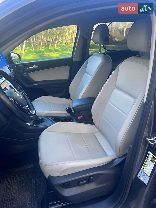 Внедорожник / Кроссовер Volkswagen Tiguan 2017 в Харькове фото 9 Внедорожник / Кроссовер Volkswagen Tiguan 2017 в Харькове