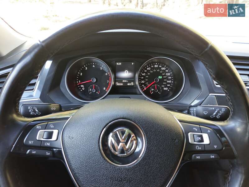 Внедорожник / Кроссовер Volkswagen Tiguan 2017 в Кременчуге