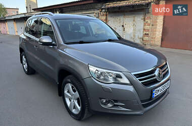 Внедорожник / Кроссовер Volkswagen Tiguan 2010 в 
