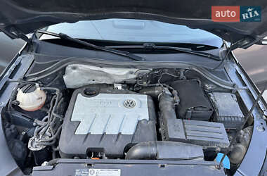 Внедорожник / Кроссовер Volkswagen Tiguan 2010 в 