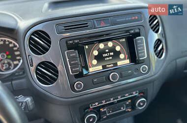 Позашляховик / Кросовер Volkswagen Tiguan 2012 в 
