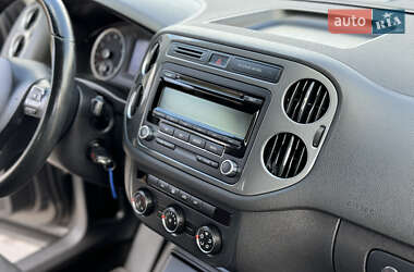 Позашляховик / Кросовер Volkswagen Tiguan 2014 в 