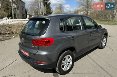 Позашляховик / Кросовер Volkswagen Tiguan 2014 в 
